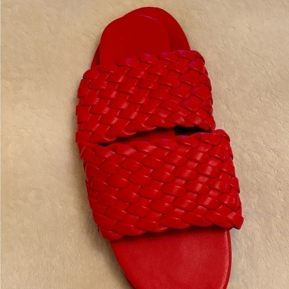 FIRE ENGINE RED BRAIDED WOMENS SLIDES SZ 40